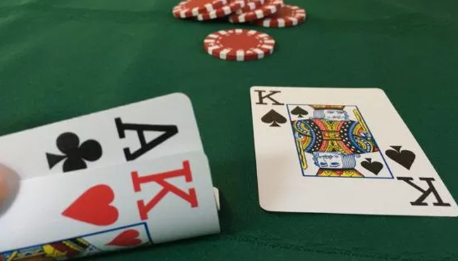 Bermain Kuis Poker Turnamen
